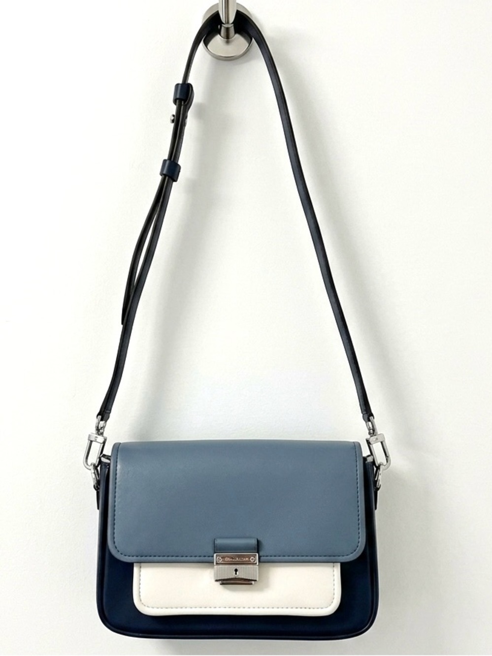 Michael Kors Bradshaw Medium Leather Messenger Purse Bag, NWOT
